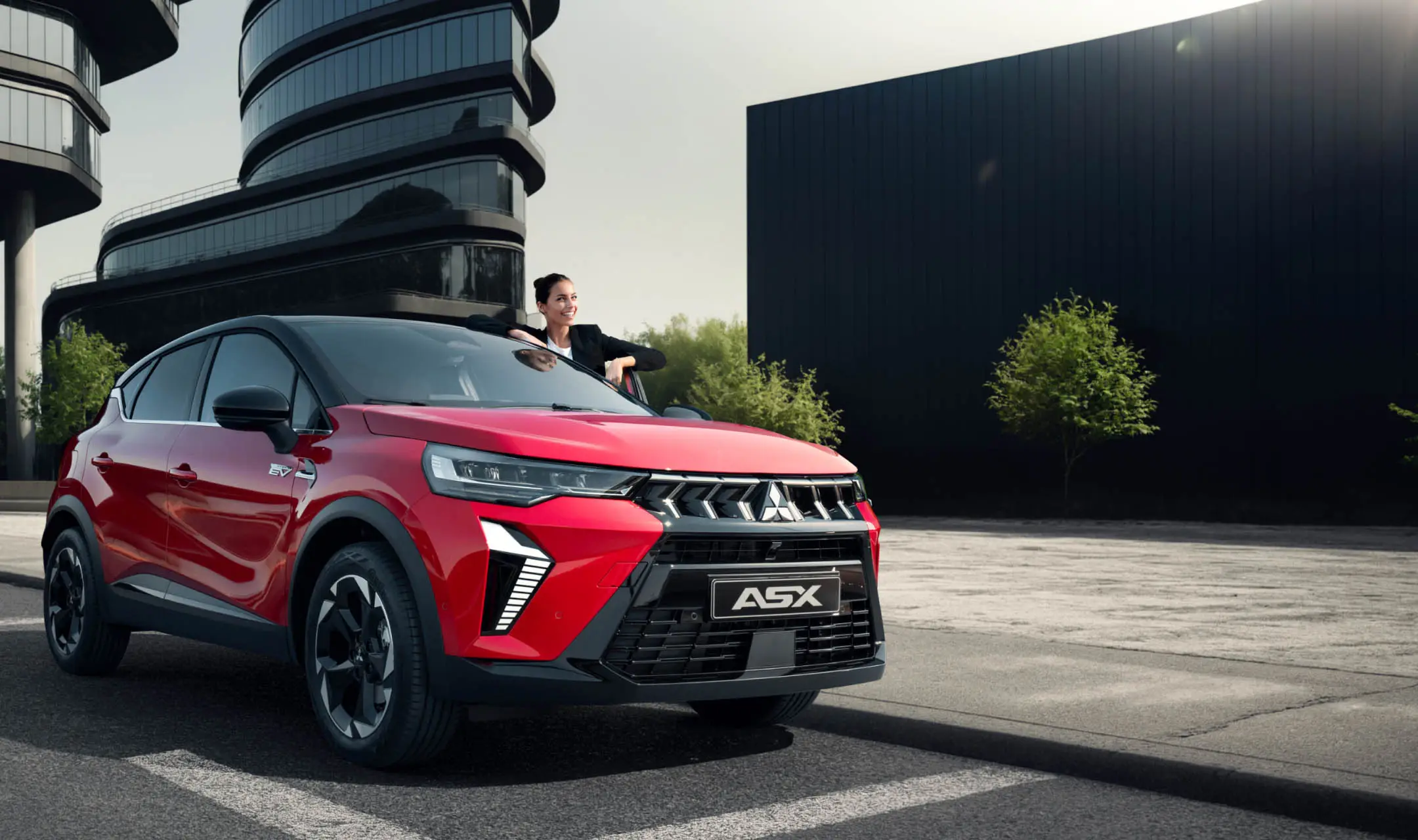 Outlander PHEV profil elegant